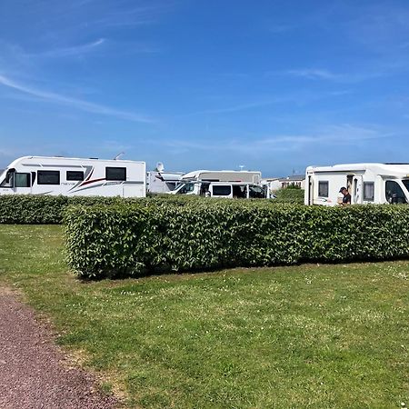 Camping La Sinope Quinéville Εξωτερικό φωτογραφία